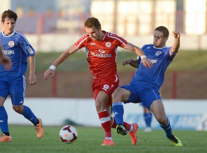 Edhe Benfica kërkon Sokol Çikalleshin