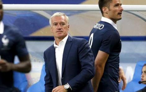 Deschamps ngre tonet: E keni mendjen te stili i flokëve