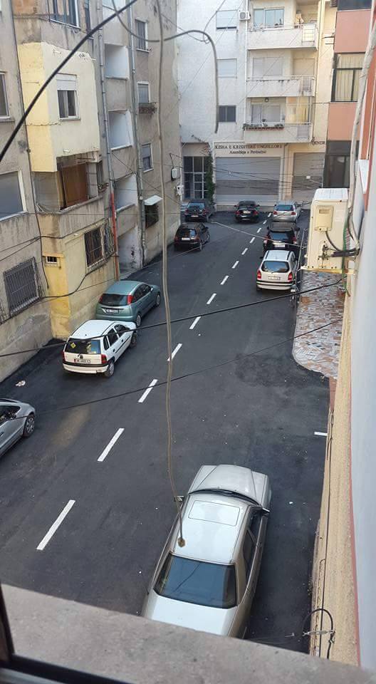 Vijëzimet qesharake dhe të rrezikshme vetëm në Durrës bëhen kështu (Foto)