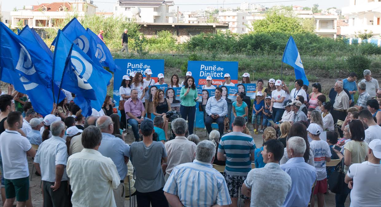 Grida kopjon brenda ditës Dakon, premton zerim faturash të ujit