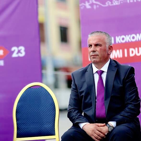 E rrallë në Shijak, si kryetari dhe këshilltari me një emër e mbiemër…