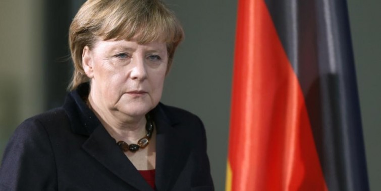 Merkel mbërrin për herë të parë në Shqipëri