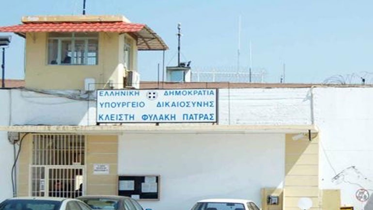 Plagosen 4 të burgosur shqiptarë në burg, u zunë me grekët
