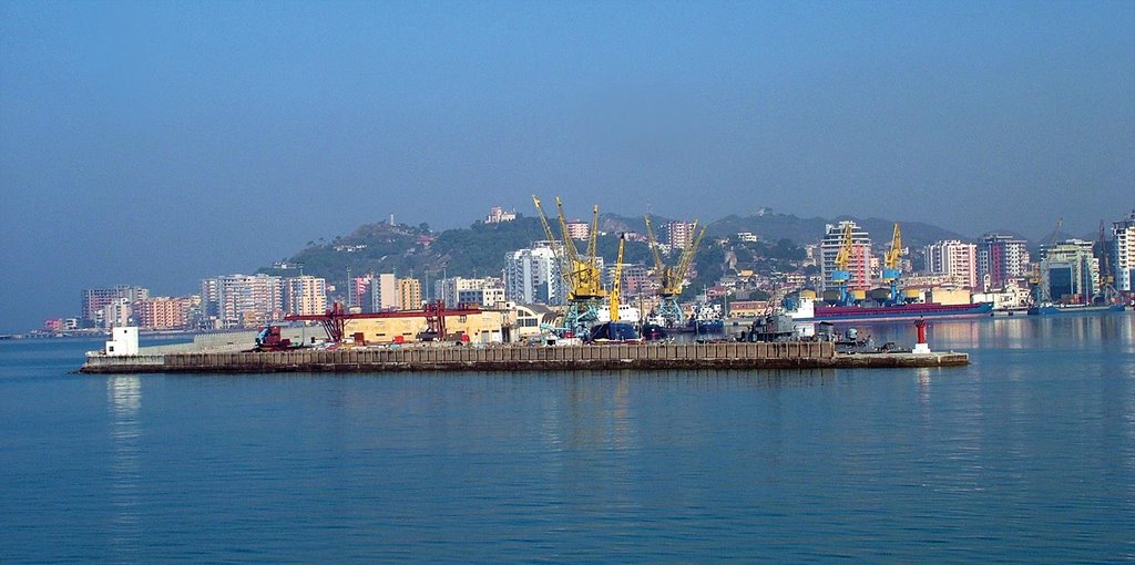 Zgjidhet problemi, udhëtarët nga Ankona drejt Barit. Paguan kompania