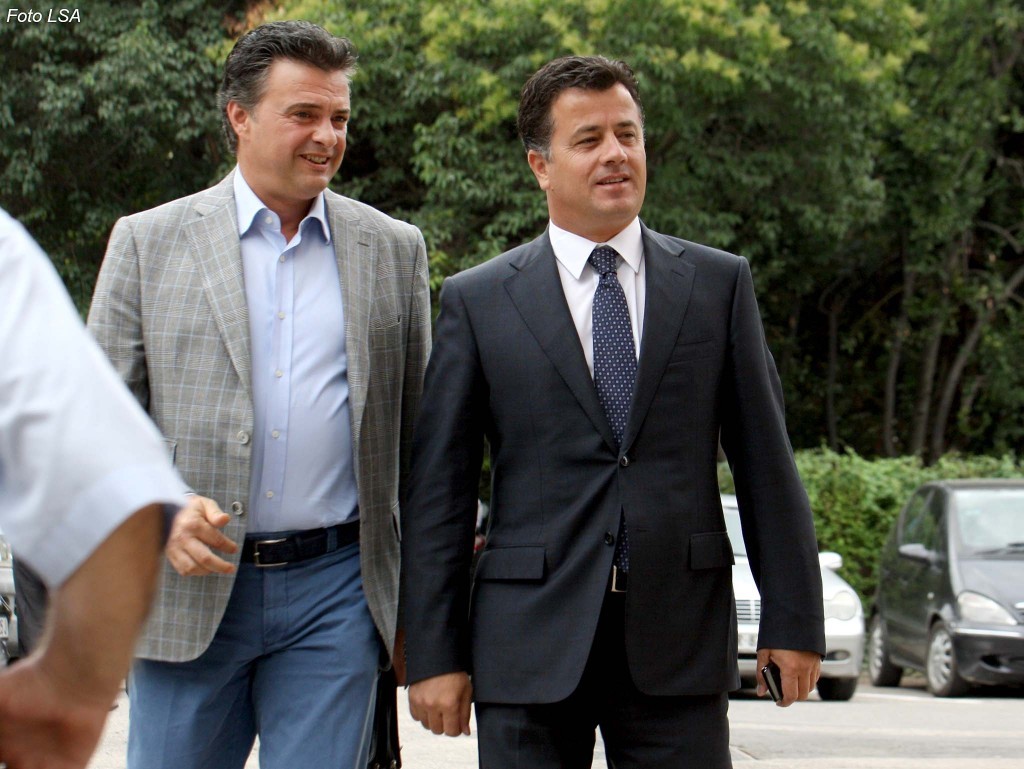 Vodhën banesat e ‘VIP’-ave te Gjiri i Lalzit,  arrestohen dy të rinjtë