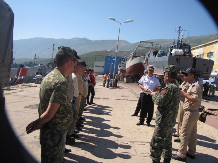 Ekskluzive / Fundi i një “iriqi” deti në afërsi të Sazanit