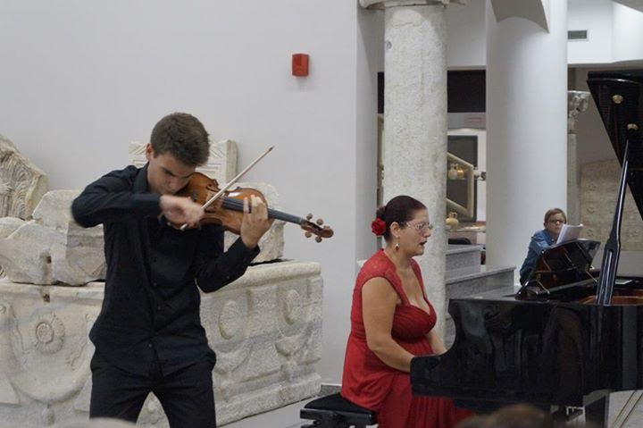 Durres, Bienalja e Muzikës Klasike/ Dy netët e para në Muzeun Arkeologjik (foto)