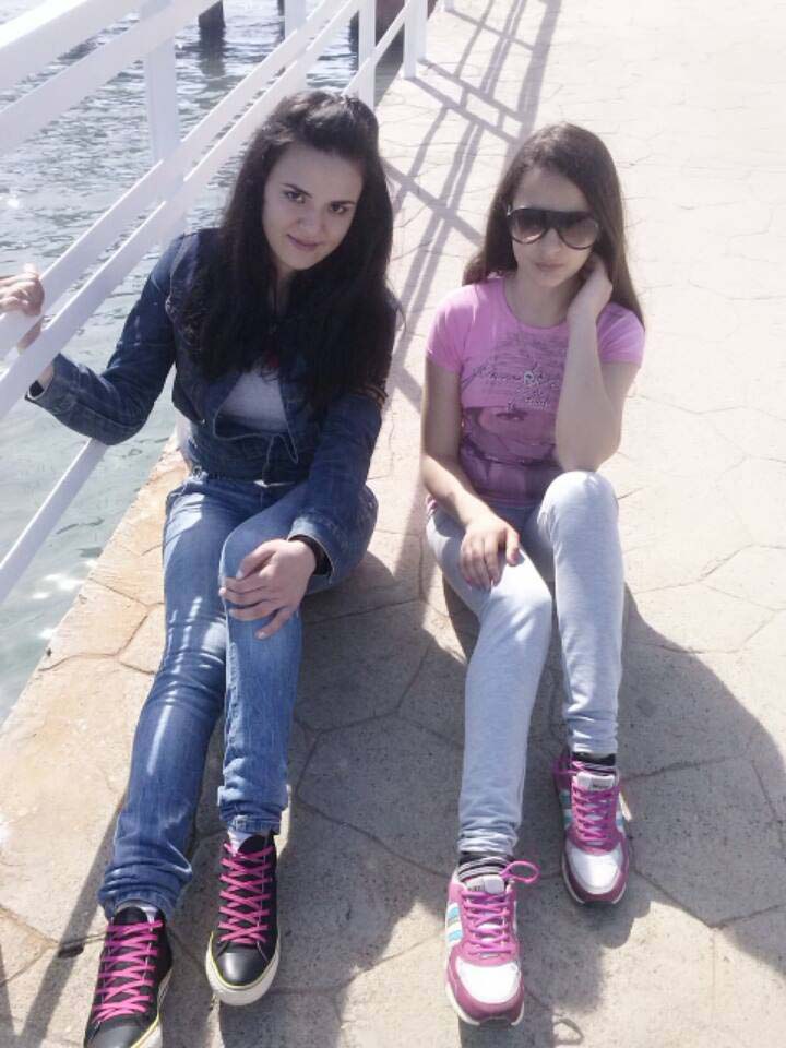 Motrat Kajtazi 25 ditë të zhdukura, ende asnjë informacion