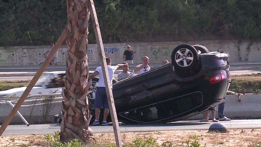 Trafikndarësja e rrezikshme në superstradën Tiranë – Durrës