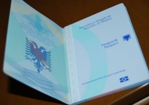 Sërish halle me pasaportat, Ministria e Brendshme i plotësoi gabim për 156 mijë fëmijë