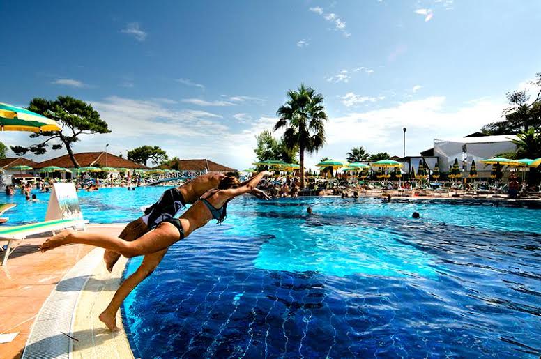 Durrës/ Pishinat, gjobiten 500 mijë lekë “Tropikal”, “Majestic”, “Bel Conte”, Espagna”