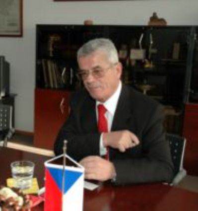 Ikën nga jeta ish-gazetari, diplomati, deputeti Qazim Tepshi