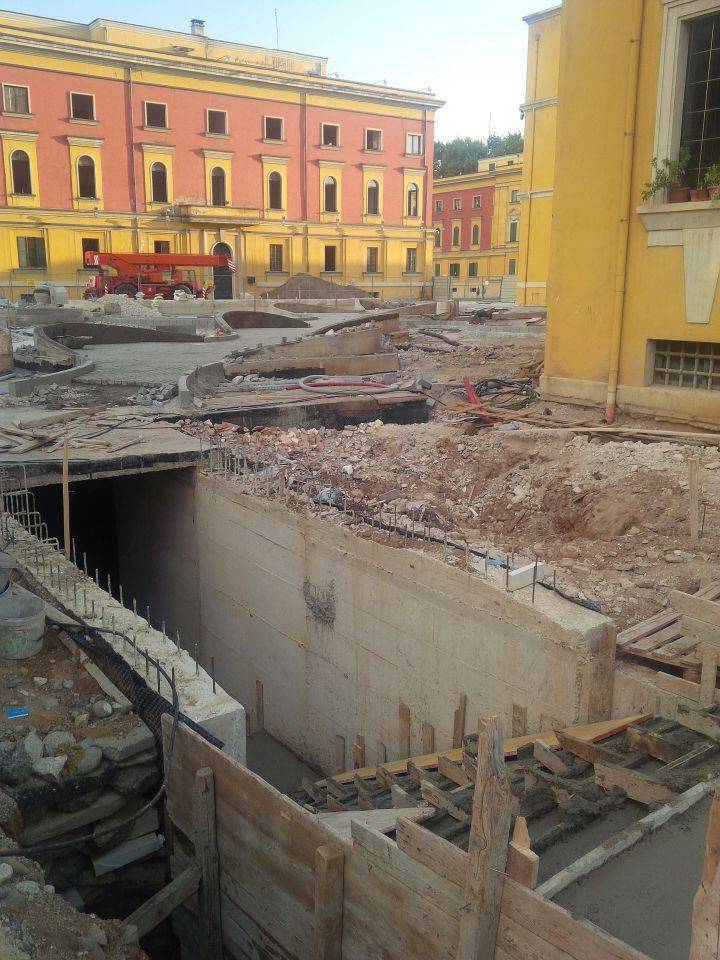 Zbulohet tuneli i Strehimit Antiatomik, fotot e para