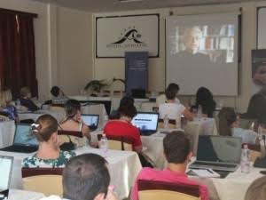 Durrës, shkollë verore për gazetarinë investiguese