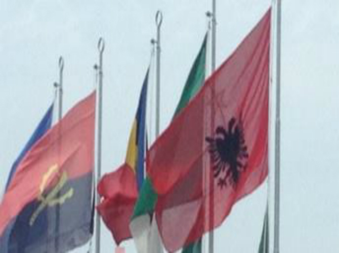 Kampionati i qitjes në Itali, flamuri shqiptar me yll