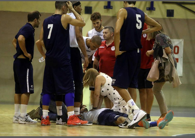 Dramë në basketbollin italian, 21-vjeçari rrezikoi vdekjen