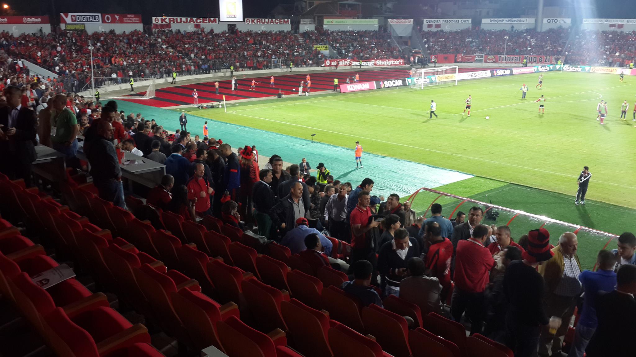 Diskriminimi i danezëve, 4 mijë shqiptarë jashtë stadiumit