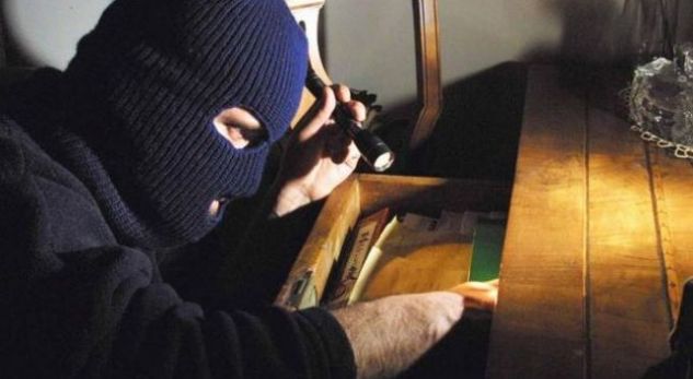 Arrestohet makthi i Shijakut, vidhte shtëpitë e dyqanet