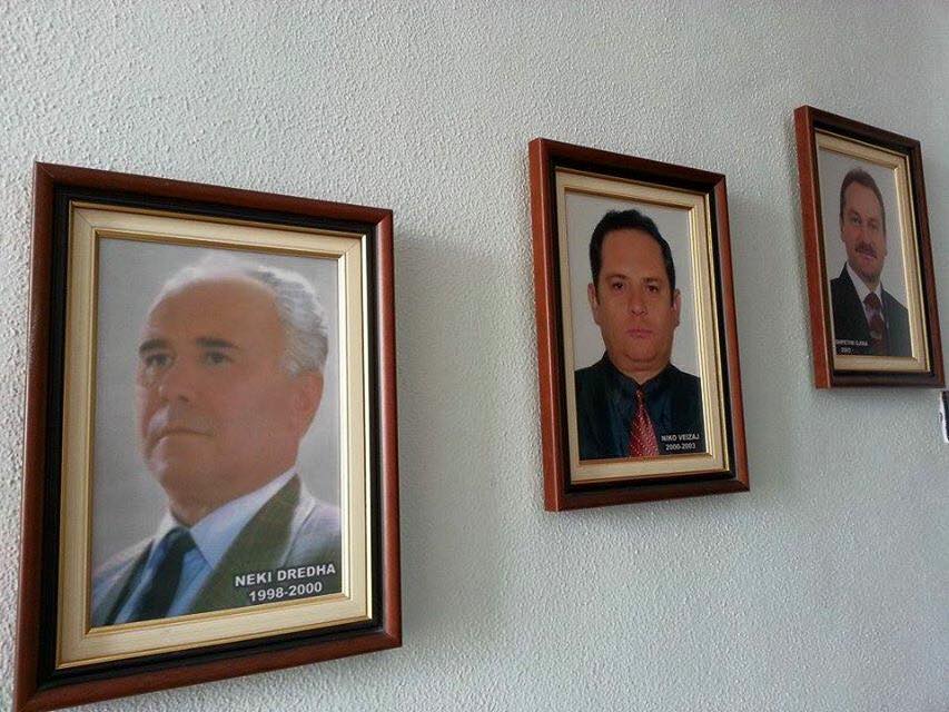 Ja kush e vodhi fotografinë e ish-kreut të Bashkisë së Vlorës (Video)