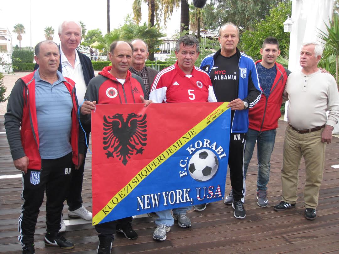 Eksluzive/ Marinarë dhe shqiptaro-amerikanë mes ekipit tonë kombëtar