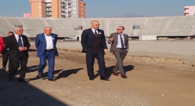 Kryeministri Rama inspekton stadiumin “Loro Boriçi”