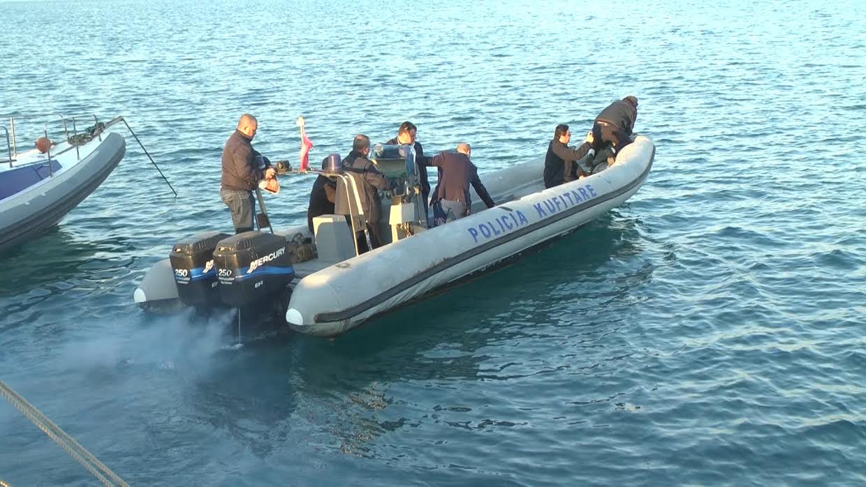 Nafta në Adriatik, ndalohet peshkimi. Analiza peshkut e molusqeve në zonën e ndotur