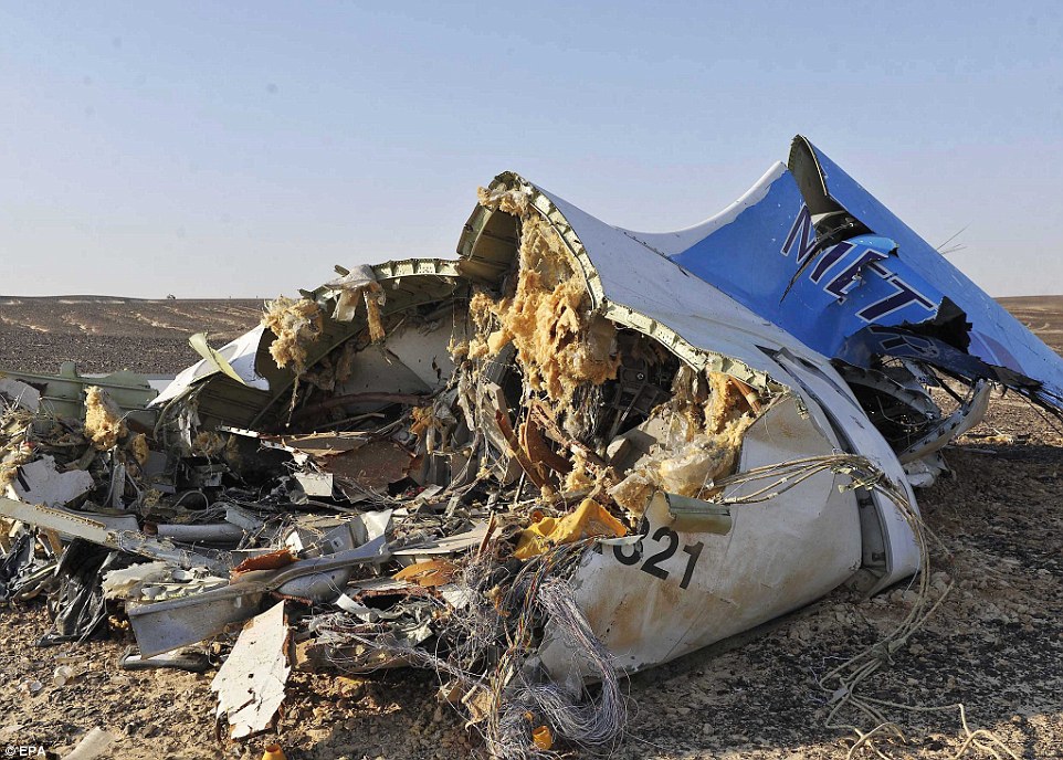 Video/ Shpërthimi në ajër i avionit me turistë rus. E merr përsipër ISIS: Do vrasim siç po na vrisni