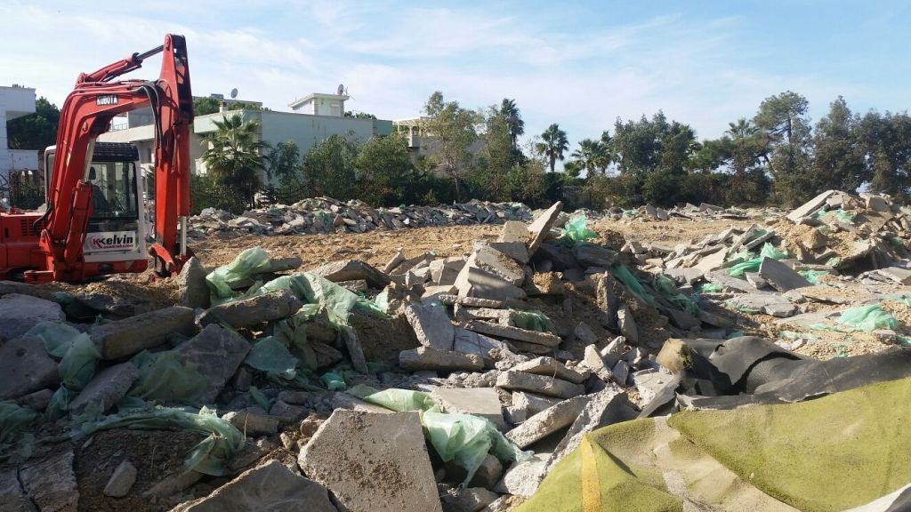 Kryeministri mohon lejen për Lagunën Blu