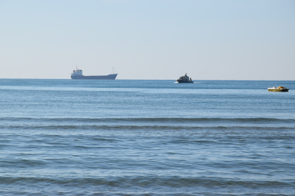 Pas 3 ditësh, anijet e peshkimit nisin gjuetinë në det