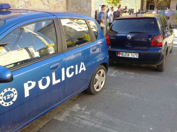 Një minë antitank gjendet në banesën e një polici