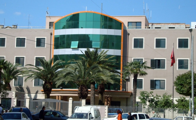 Parandalohet krimi mes të rinjve në Durrës, arrestohet 16-vjeçari