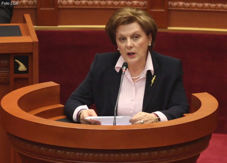 Valentina Leskaj: Djemtë e mi jetojnë në shtëpitë e Enverit