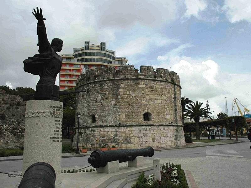 Lufta Nacional Çlirimtare në Shqipëri, historia që nisi në Durrës