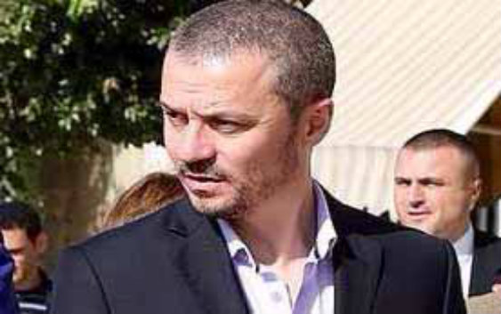 Policia jep detaje: Artur Bushit ia sekuestruam armën para humbjes së vulës