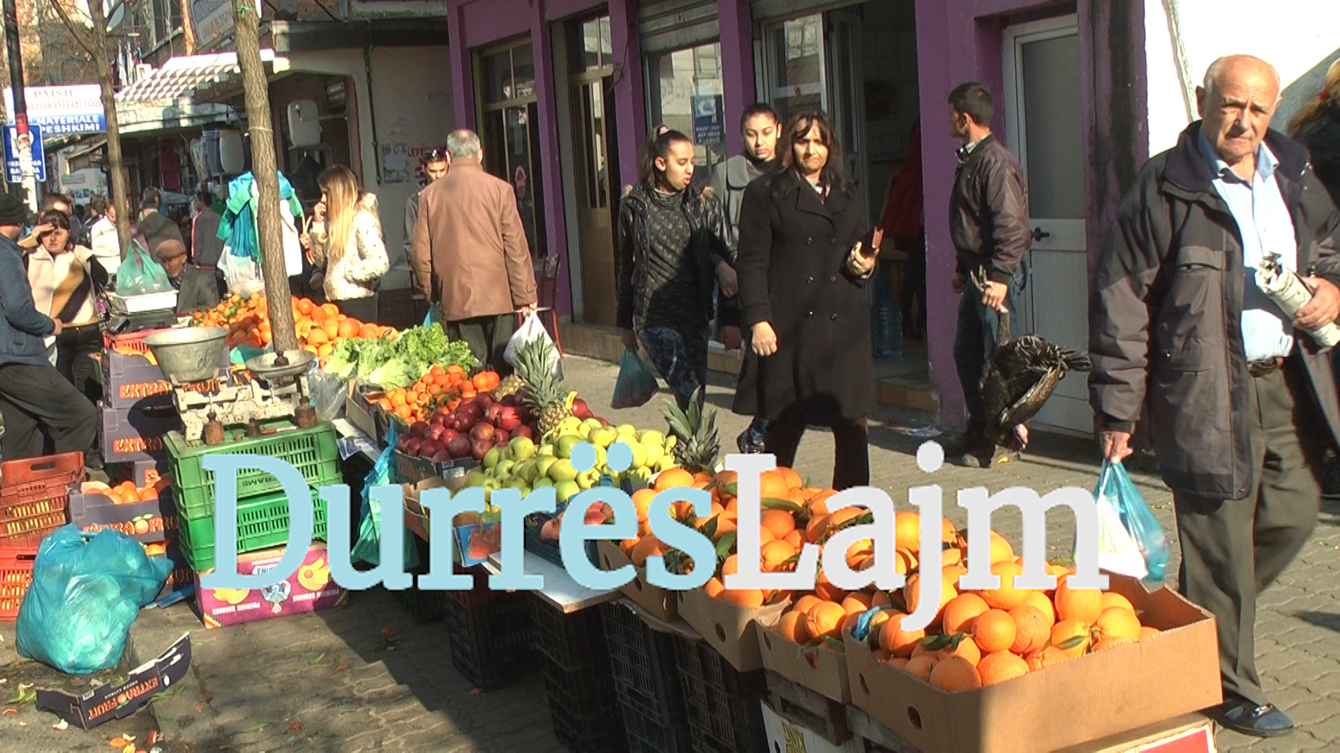 Tregtarët në protestë: Na mbyti informaliteti! Dështon aksioni për lirimin e hapësirave publike (Video)