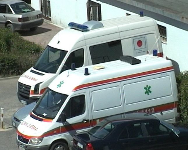 Braktisi të moshuarin në ambulancë, lirohet infermieri i arrestuar në Lezhë