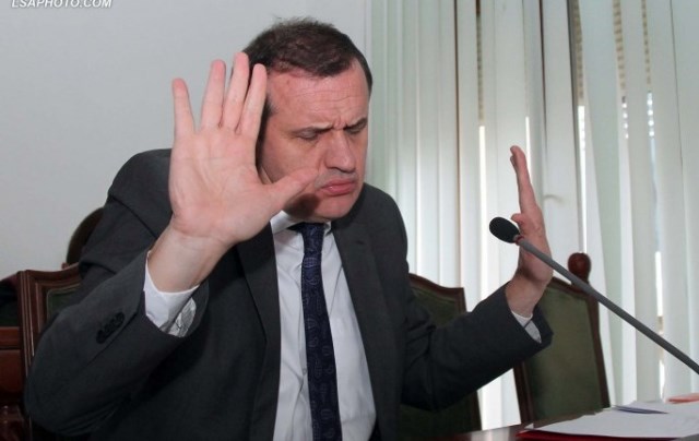 Koncensionet e dyshimta miliona dollarëshe, nisin hetimet për Ministrinë e Shëndetësisë