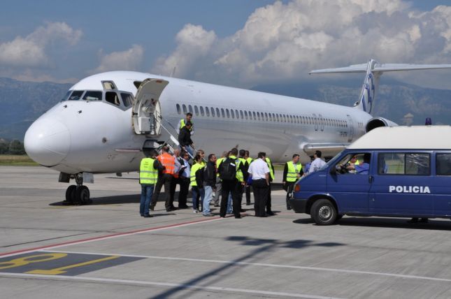 Trafikoi kokainë nga Panamaja në Shqipëri, esktradohet 44-vjeçari nga Venezuela