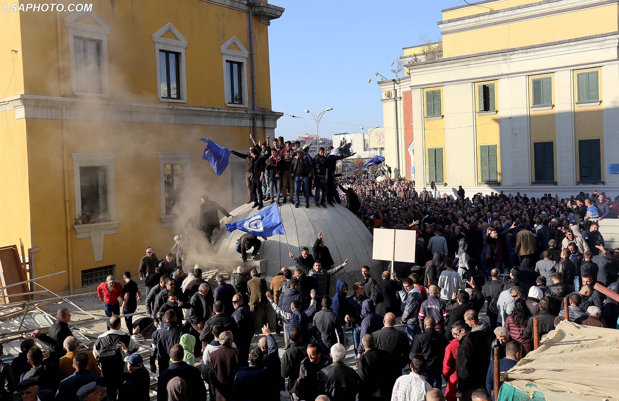 I riu nga Durrësi që u arrestua më 8 dhjetor: U pagova 10 mijë lekë që të qëlloja në protestë