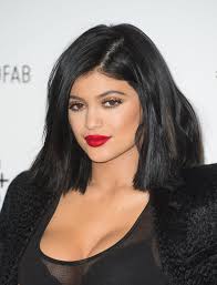 Kylie Jenner del pa grim, shokon fansat (FOTO)