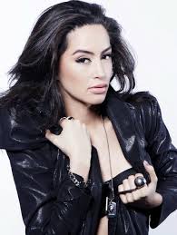 Dafina prezanton të dashurin (Foto)