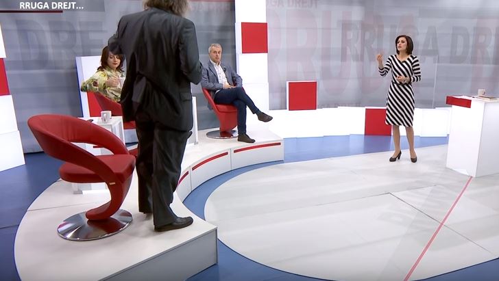 Video/ Sherr në emision, gjuha shqipe mërzit maqedonasin, gazetarja i tregon derën