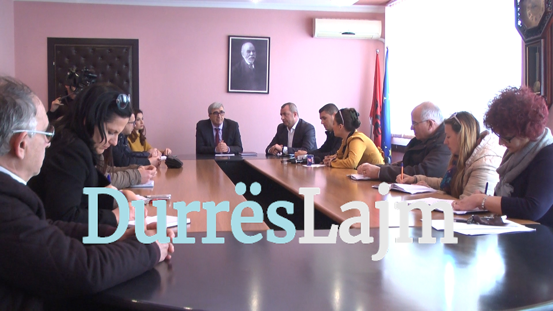 Prefekti Xhelilaj apel institucioneve: Duam gatishmëri të plotë për festat e fundvitit!