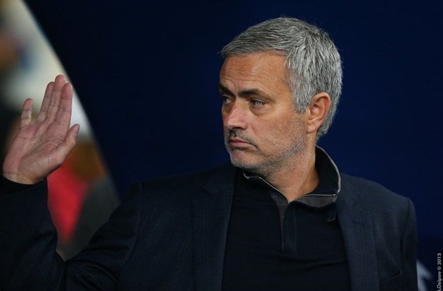 Ekipi më i “keq” në botë i bën ofertë Mourinho-s