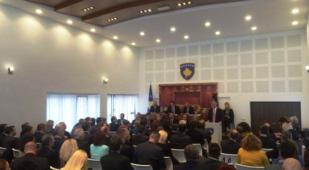 Kuvendi i Kosovës mbyll punimet e vitit pa gaz lotsjellës