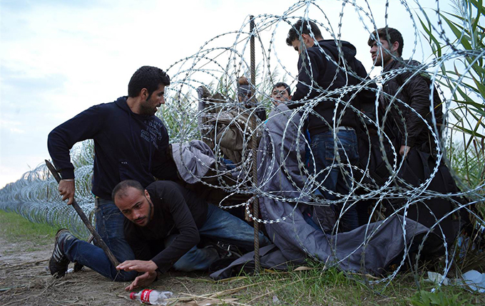 Hungari / Orban: Kufi kundër emigrantëve në Greqi