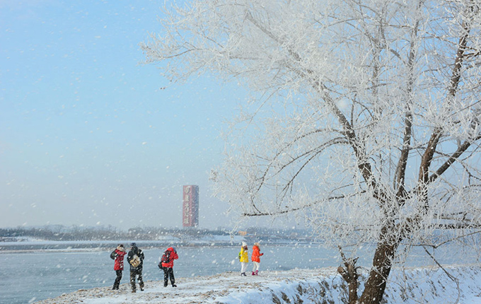 Kinë, bukuria e akullt mbulon qytetin Jilin