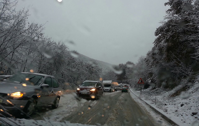 Elbasan, përkeqësimi i motit, mblidhet shtabi i emergjencave