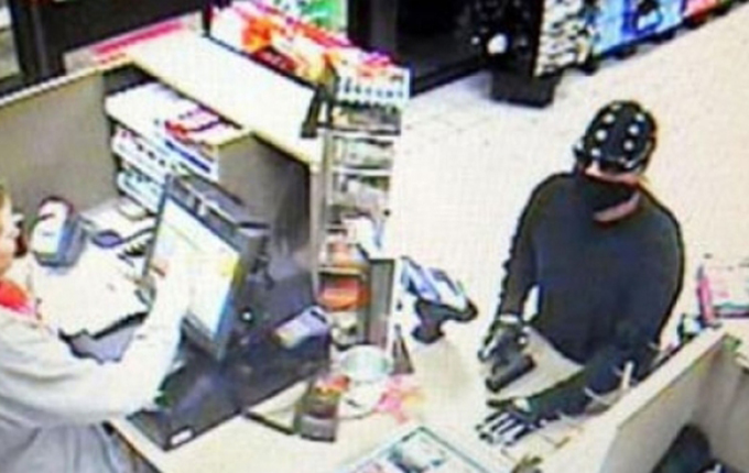 Vlorë, grabitet një supermarket tek Ura e Mifolit