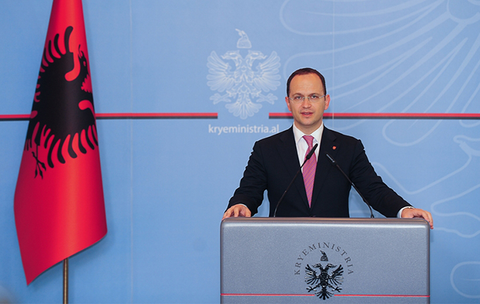 Tiranë, takimi Shqipëri-Itali-Serbi, luftë të përbashkët ekstremizmit